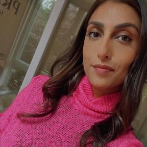 Meet your Posher, Aneeka